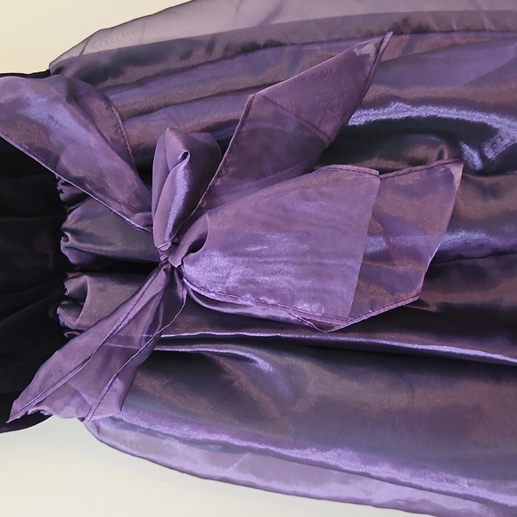 BONNIE JEAN Purple Floral Velvet Chiffon Formal Dress - Picture 9 of 12